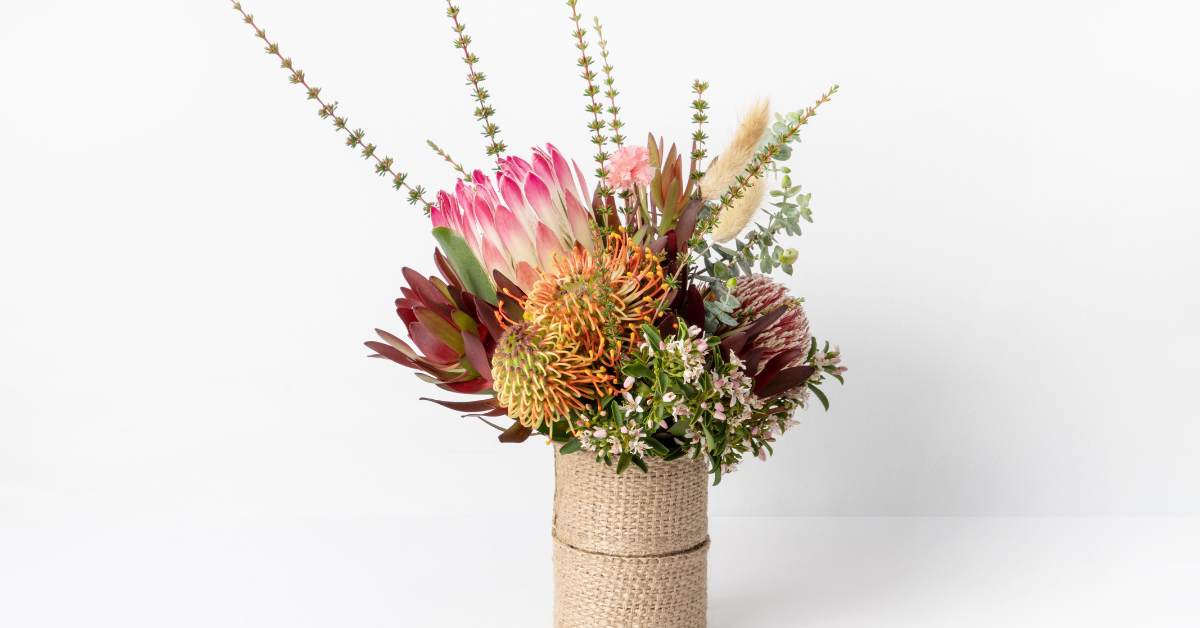 7 Native Flower Arrangement Ideas & Inspirations — free download